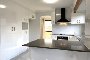 32 Cummin Street, WISHART, QLD 4122 Australia