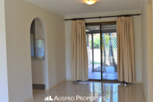 329 Gowan Road, SUNNYBANK HILLS, QLD 4109 Australia