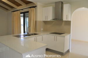 329 Gowan Road, SUNNYBANK HILLS, QLD 4109 Australia