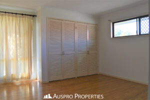 329 Gowan Road, SUNNYBANK HILLS, QLD 4109 Australia