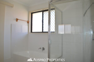 329 Gowan Road, SUNNYBANK HILLS, QLD 4109 Australia