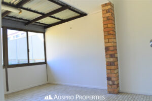 329 Gowan Road, SUNNYBANK HILLS, QLD 4109 Australia