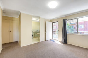 2/17 Querrin Street, YERONGA, QLD 4104 Australia