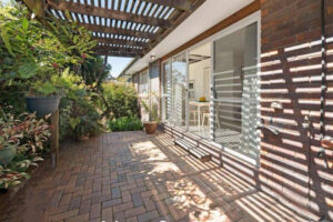 18 Firthshire St, MANSFIELD, QLD 4122 Australia