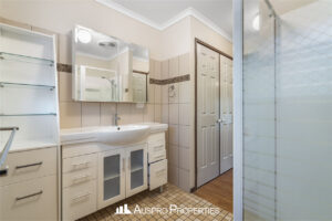 46-48 Jacaranda Avenue, BORONIA HEIGHTS, QLD 4124 Australia