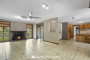 46-48 Jacaranda Avenue, BORONIA HEIGHTS, QLD 4124 Australia
