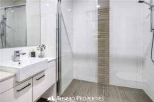 1854/5 Cremin Street, UPPER MOUNT GRAVATT, QLD 4122 Australia