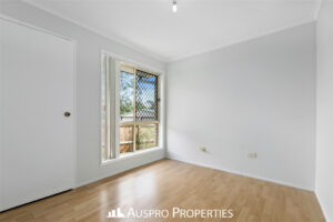 32 Furzer Street, BROWNS PLAINS, QLD 4118 Australia