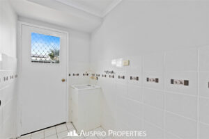 32 Furzer Street, BROWNS PLAINS, QLD 4118 Australia