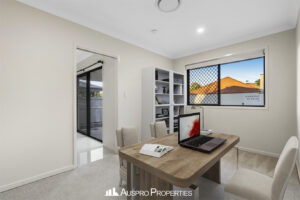 46 Kenneth Street, COORPAROO, QLD 4151 Australia