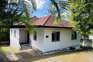 170 Macrossan Avenue, NORMAN PARK, QLD 4170 Australia