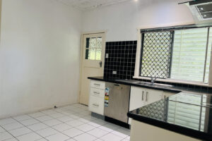 170 Macrossan Avenue, NORMAN PARK, QLD 4170 Australia