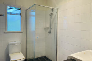 170 Macrossan Avenue, NORMAN PARK, QLD 4170 Australia