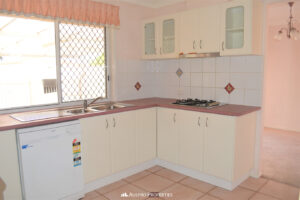 145 Ulinga Crescent, PARKINSON, QLD 4115 Australia