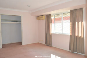 145 Ulinga Crescent, PARKINSON, QLD 4115 Australia