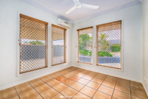 10 Agostino Close, DOOLANDELLA, QLD 4077 Australia