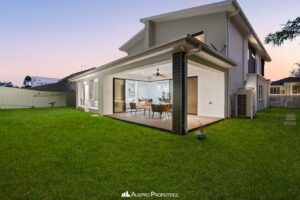 80 Hawthorn Circuit, STRETTON, QLD 4116 Australia